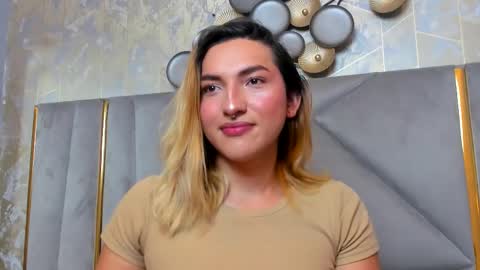   online show from March 5, 3:32 pm