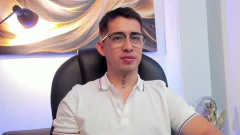 tommas_johnson online show from May 6, 12:22 pm