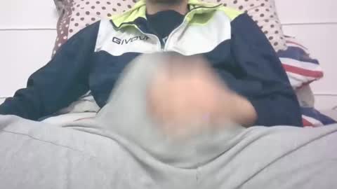 tommaso9046 online show from December 1, 5:15 pm