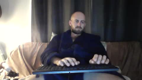 Snapshot of tommy5173 chatting on December 10, 8:40 am tommy5173 online show from December 10, 8:40 am