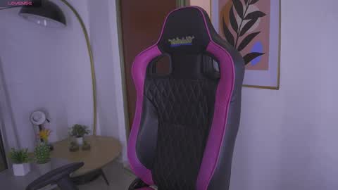 Blue  online show from September 22, 1:04 pm