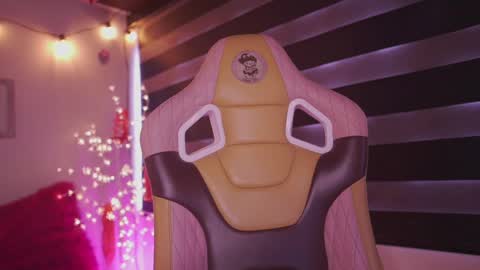 Blue  online show from February 26, 5:00 pm