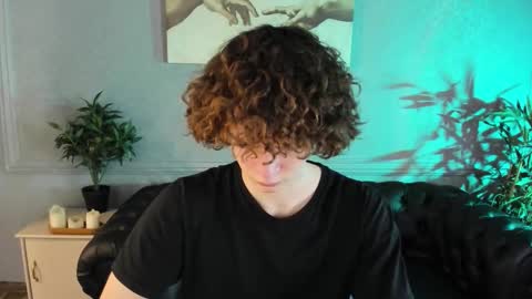 Tommy online show from November 26, 10:23 am