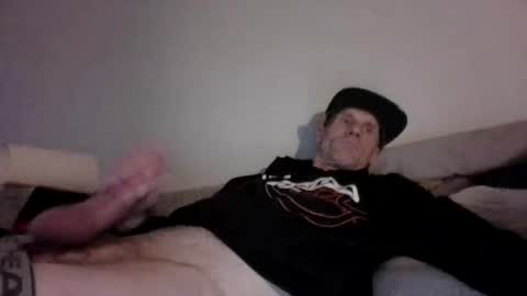 tommybigc9ck online show from December 22, 7:59 am