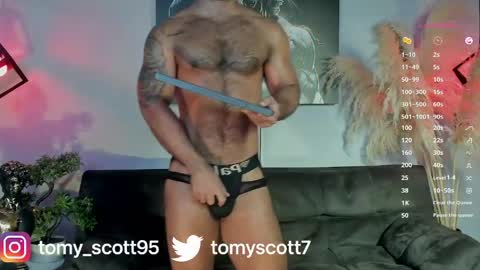tomy_scott6 online show from April 10, 8:57 pm