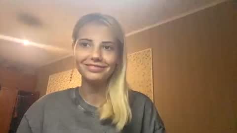 Sofia 1st day here online show from June 26, 8:47 pm