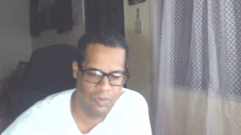 Snapshot of toni2814 chatting on September 13, 3:20 am Antonio online show from September 13, 3:20 am
