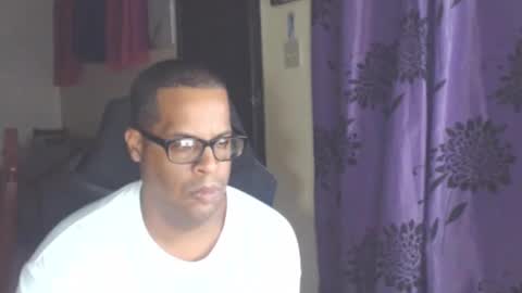 Snapshot of toni2814 chatting on September 28, 2:53 am Antonio online show from September 28, 2:53 am