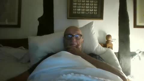 Tonidr online show from November 8, 7:00 am