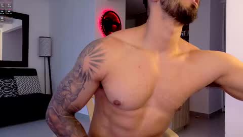 tony muscle1 online show from November 3, 10:33 pm