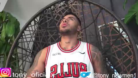 tony online show from February 3, 11:25 am