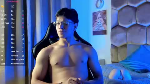 tony_petrov online show from July 4, 5:33 am