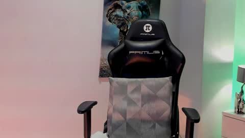 tony_petrov online show from February 13, 5:55 am