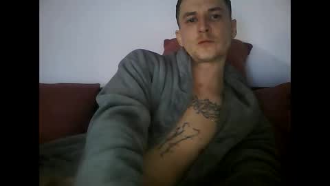 tonystrawberry online show from February 22, 4:49 am