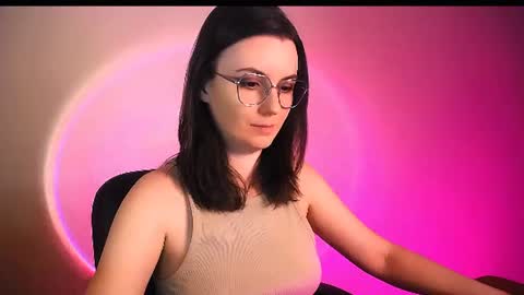 Elizabeth online show from July 28, 6:08 pm