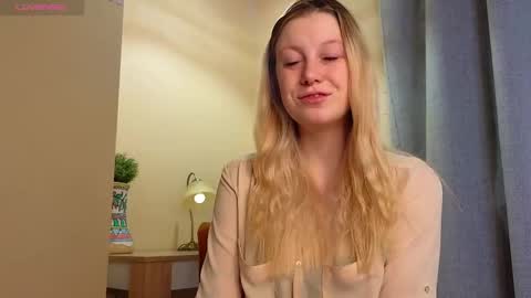 Hey hey Im Megan Pvt open. Im very glad to see you here online show from February 27, 3:08 am