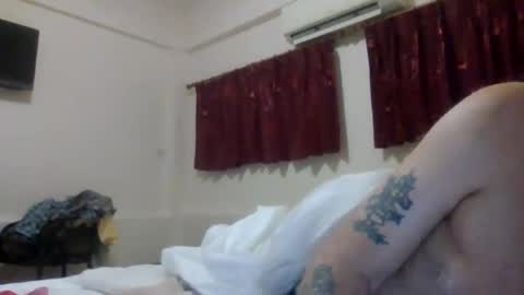 Snapshot of topfoxs30 chatting on December 5, 10:50 am topfoxs30 online show from December 5, 10:50 am