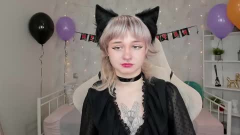 Snapshot of tori_cutie chatting on October 23, 1:51 am Tori online show from October 23, 1:51 am