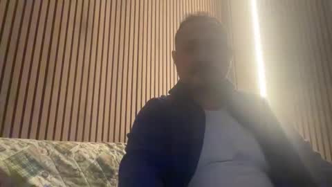 Snapshot of torofermo705033 chatting on October 19, 9:41 pm torofermo705033 online show from October 19, 9:41 pm