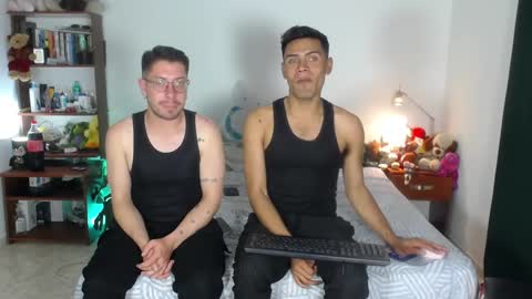 Torres y Dave online show from December 4, 2:33 am