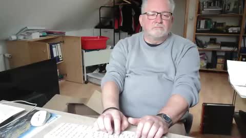 toto758 online show from October 13, 11:45 am