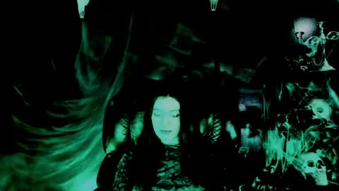 toxicdomme online show from May 26, 6:03 pm