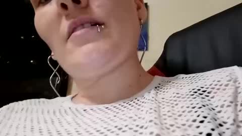 Lilly Miss Mistress Goddess Maam Queen Boss online show from March 12, 8:41 am