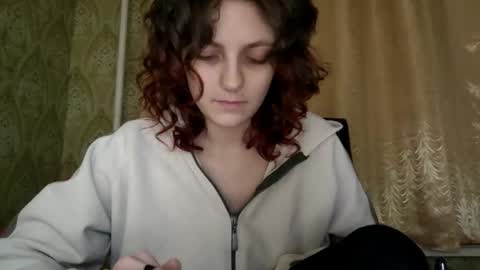 Alice online show from March 25, 9:43 pm