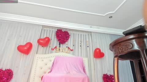Snapshot of trannypartner chatting on February 13, 2:42 pm Juliana Giiraldo  online show from February 13, 2:42 pm