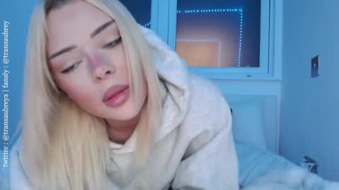 aubrey 3 online show from September 12, 7:49 pm