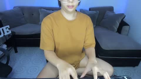 Sue online show from February 16, 3:47 am