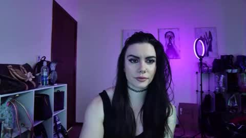 trapqueenskullcrush89 online show from February 16, 10:30 pm