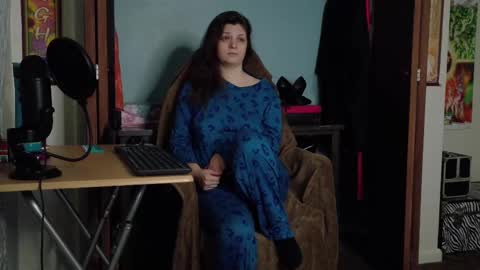 TreeJeanne online show from September 28, 1:36 am