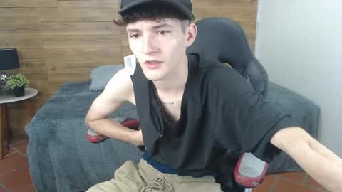 trevor_mob online show from April 13, 8:35 pm