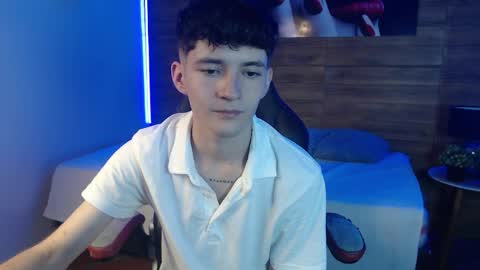 trevor_mob online show from April 4, 8:05 pm