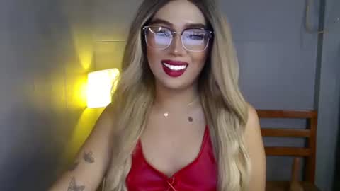 trexie_fucks15 online show from December 16, 9:26 am