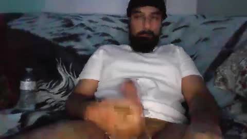 Snapshot of treygillz chatting on February 21, 6:29 am TRY GLL online show from February 21, 6:29 am