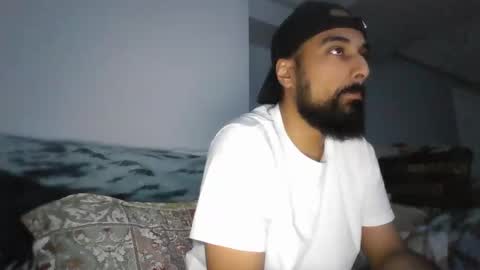 Snapshot of treygillz chatting on December 11, 6:25 am TRY GLL online show from December 11, 6:25 am