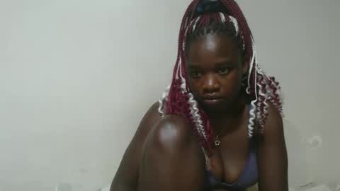 Tracy online show from December 4, 8:08 pm