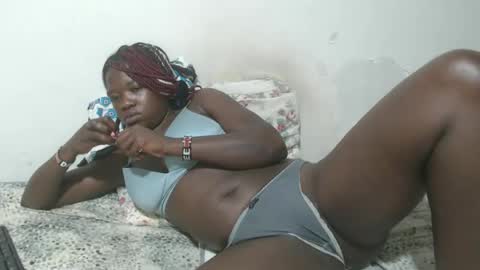 Tracy online show from December 14, 1:56 am