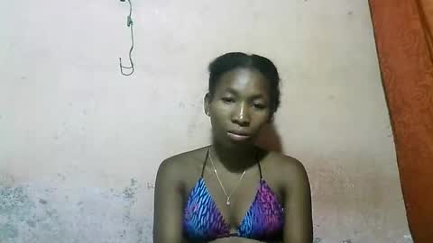 tricia9794 online show from March 23, 9:47 am