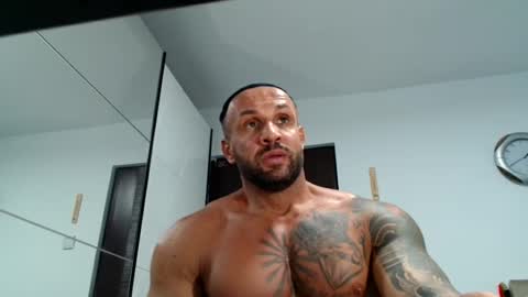 tridentmuscles online show from December 16, 11:44 pm