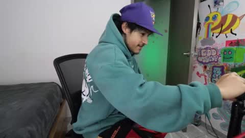 - trieone online show from January 8, 5:08 pm