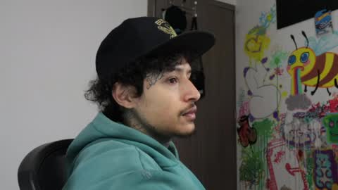 - trieone online show from April 1, 2:14 pm