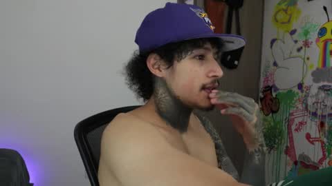 - trieone online show from March 4, 5:32 pm