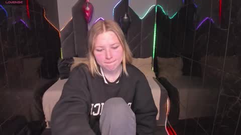 Snapshot of triplesec_ chatting on October 23, 6:26 am Tasya online show from October 23, 6:26 am