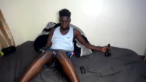 Trisboo5 online show from February 22, 6:19 pm