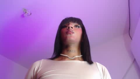 trix_ebony online show from May 17, 1:59 am