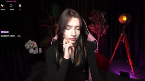 trix_void online show from March 3, 10:44 am