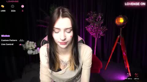 trix_void online show from February 2, 10:33 am